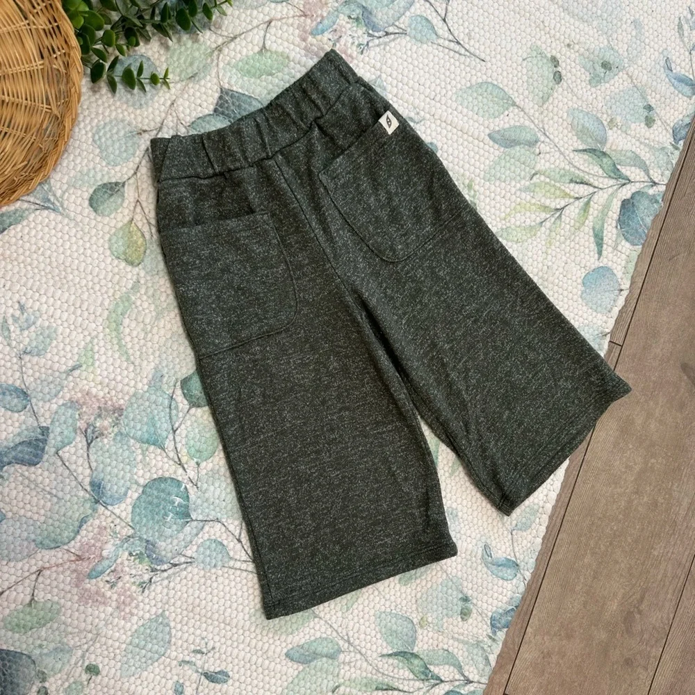 New Easy-Peasy Toddler Girl Hacci Wide Leg Pant Size 2T New without tags